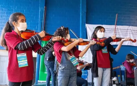 Sonidos de la Tierra: "20 a�os de m�sica como llave de esperanza"