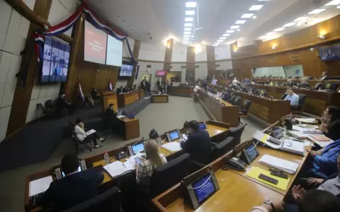 Diputados levantan nuevamente la sesi�n ordinaria y convocan a sesi�n extra