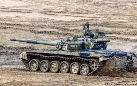 Rusia env�a 170 tanques y 200 blindados a Bielorrusia