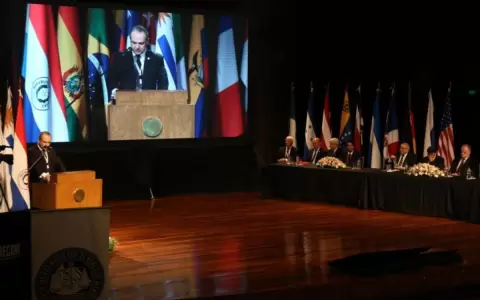 Posici�n ante Argentina fue debatida en el Congreso Mar�timo Internacional