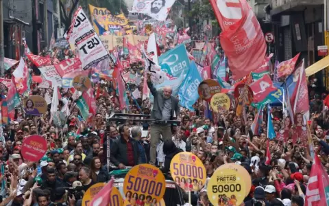 Elecciones en Brasil: Lula sube en encuestas y se acerca a mayor�a absoluta en primera vuelta