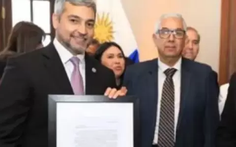 Abdo recibi� carta de alumnos uruguayos sobre la guerra contra la Triple Alianza