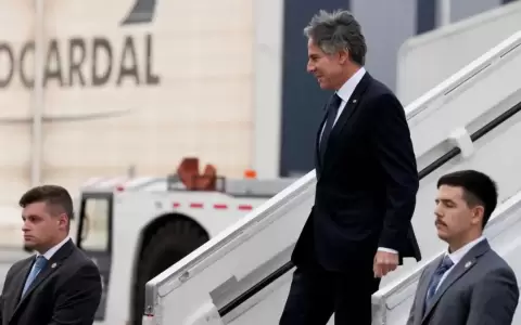 Blinken se re�ne con el presidente chileno Gabriel Boric en Santiago