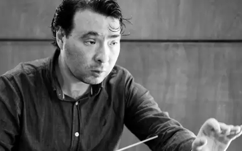 "Variet�" estrena dos piezas musicales y homenajea a Satie