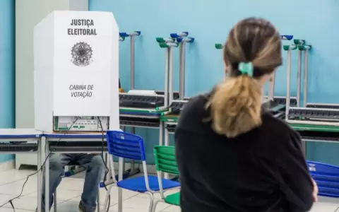 Las urnas est�n abiertas, brasile�os deciden el rumbo de la mayor potencia de Latinoam�rica