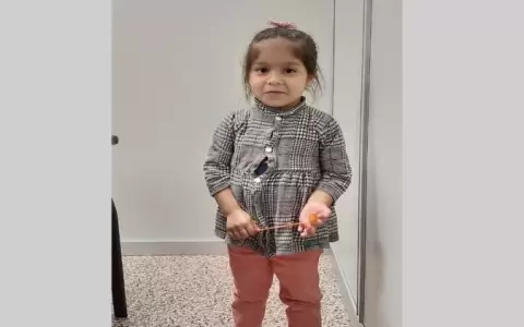 Madre de ni�a de 3 a�os abandonada se habr�a comunicado con la Fiscal�a