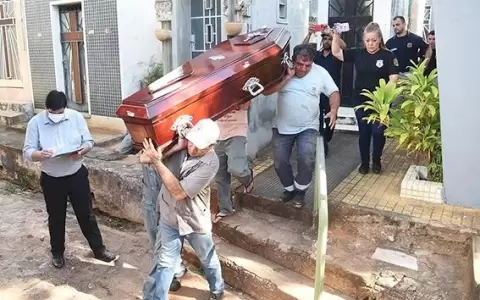 Nenecho realizar� tr�mites para retirar restos de Osvaldo Villalba de la Recoleta