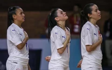 Asu2022: Paraguay cierra campa�a perfecta en futsal femenino