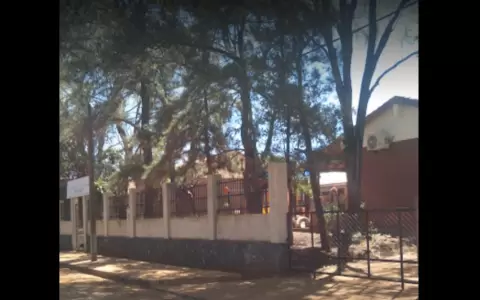 Estudiantes encuentran restos de feto en el ba�o de una escuela