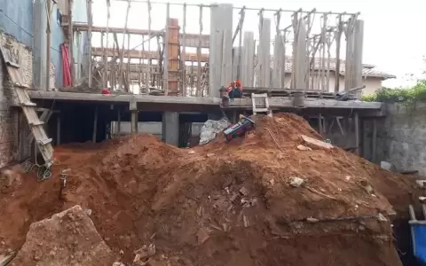 Obrero resulta herido tras derrumbe de construcci�n en Asunci�n
