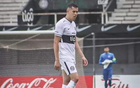 Luis C�ceres volvi� a fracturarse y se perder� otra temporada