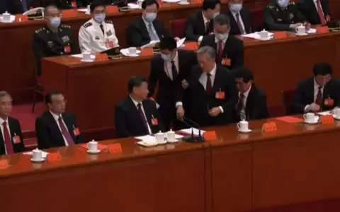 Xi Jinping orden� la expulsi�n del ex presidente Hu Jintao del Congreso del Partido Comunista chino