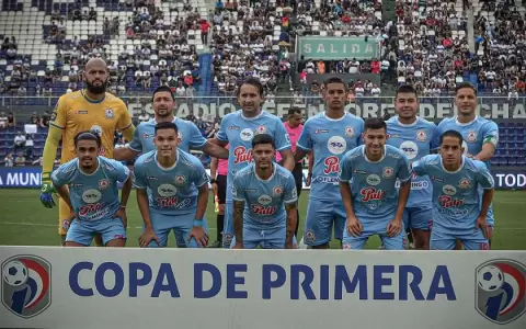 Mario Jara apart� a Osmar Molinas del plantel principal de Resistencia