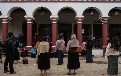Migrantes latinos rompieron r�cords de env�o de remesas en el primer semestre de 2022
