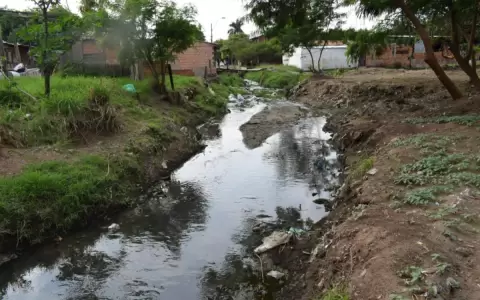Municipalidad de Asunci�n iniciar� trabajos de canalizaci�n del arroyo Itay