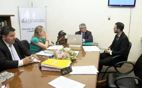 Dictaminan a favor de proyecto que busca garantizar labores de la Contralor�a