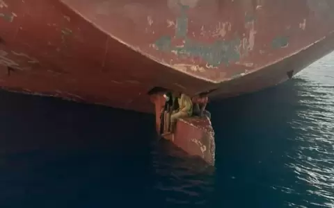De Nigeria a Canarias en la pala del tim�n de un barco: 4.000 millas n�uticas y 12 d�as sin comida
