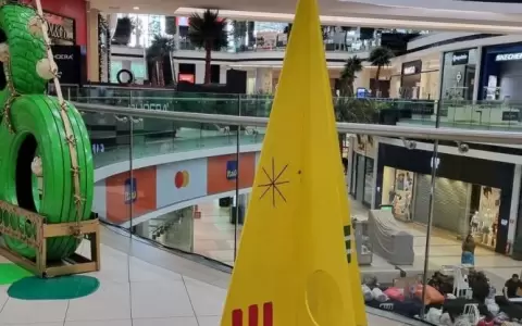 "Navidarte", �rboles creados por artistas en Paseo La Galer�a