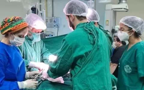 Donaci�n de �rganos propici� doble trasplante renal en Cl�nicas