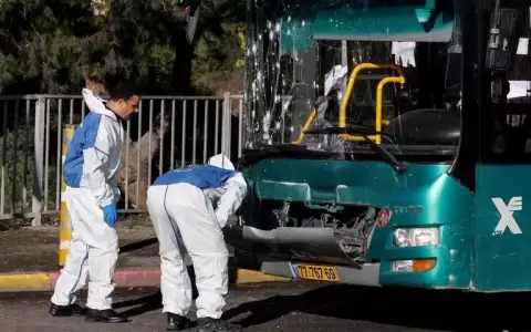 Doble atentado terrorista en Jerusal�n: al menos un muerto y 14 heridos