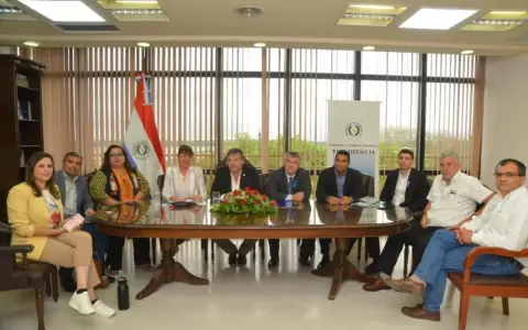 Diputados presentan otro libelo acusatorio para enjuiciar al ministro de la Corte, Antonio Fretes