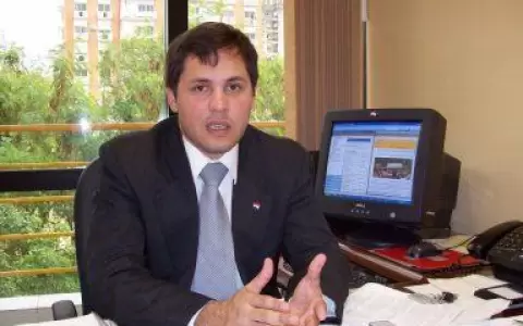 Compra de radares: �Hay intereses m�s grandes�, dice vocero de la familia Pecci