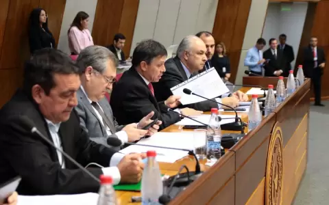 Concurso FGE: Carlos Arregui es el primer exponente en audiencia p�blica