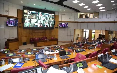 Senado trata este jueves proyecto que extiende mandato municipal hasta el 2026