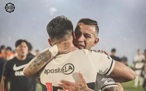 Olimpia: el desahogo de los campeones tras el pitazo final