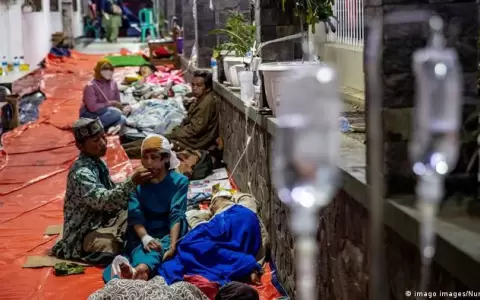 Indonesia busca sobrevivientes de terremoto que dej� 252 muertos