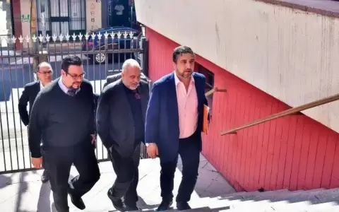 Piden anular resoluci�n del TEP que reduce a tres los locales de votaci�n en Argentina