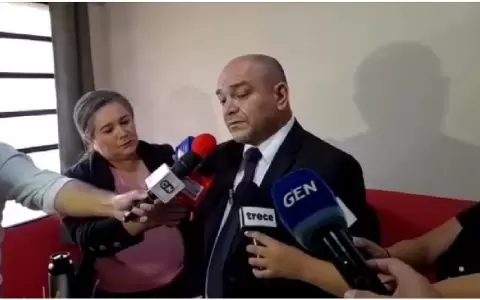 Piden prisi�n para polic�as denunciados por extorsi�n