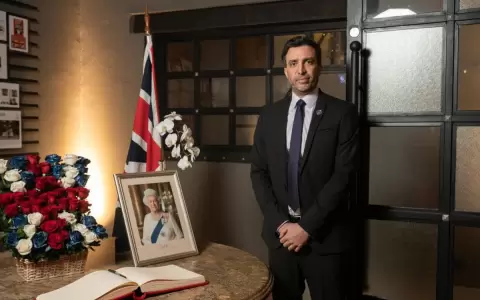 Embajador Ramin Navai: "Disfruto de cada minuto de la vida en Paraguay"