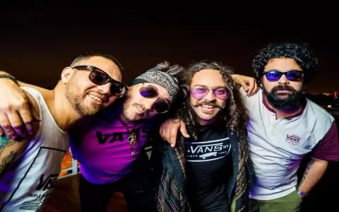 Salamandra presenta en Asunci�n su nuevo �lbum, "Coraz�n de hierro"