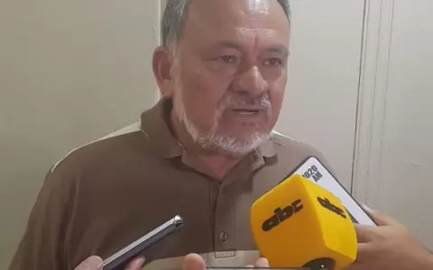 Senador afirma que corresponde interpelar a Ojeda porque censo fue una "joda"