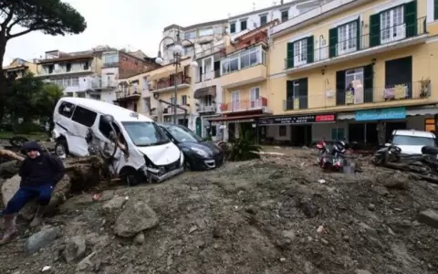 Italia: una riada en la isla de Isquia deja al menos ocho muertos, seg�n informes preliminares