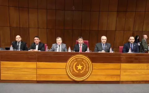 Concluye primera audiencia p�blica para fiscal general del Estado