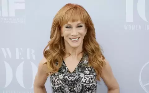 Suspenden cuenta de Twitter de la comediante Kathy Griffin por parodiar a Elon Musk