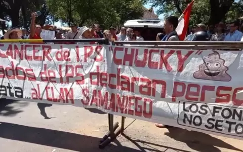 Asegurados del IPS piden rechazar proyecto que plantea pr�stamo