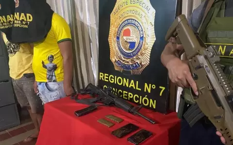 Detienen a dos hombres investigados por tr�fico de armas y drogas