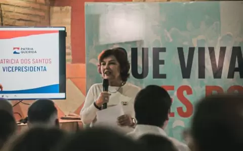 Precandidata pide jubilar a los de la "vieja pol�tica"