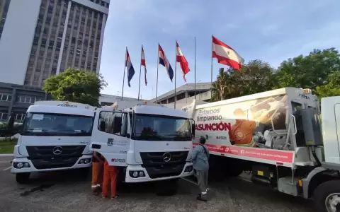 Municipalidad de Asunci�n adquiere flota de camiones recolectores