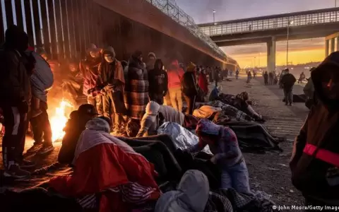 La Casa Blanca pide reforma integral tras decisi�n de mantener T�tulo 42