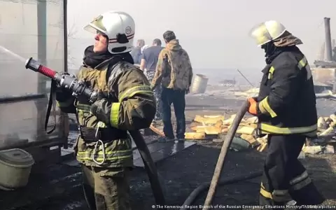 Al menos 10 muertos en un incendio en casino de Camboya
