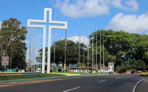 Abdo declara asueto el mi�rcoles 7 para funcionarios por Caacup�