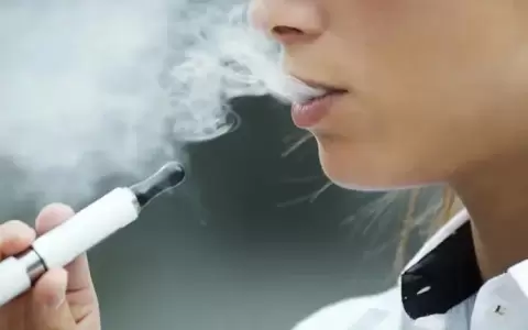 Los cigarrillos electr�nicos y el vapeo pueden da�ar la salud de los dientes
