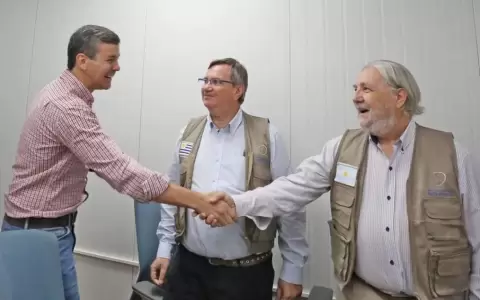 Observadores de la OEA hicieron un recorrido visitando a precandidatos
