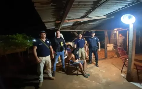 Detienen a un hombre acusado de prostituir y abusar de sus hijas menores