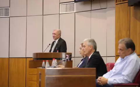 Rol�n responde a senadores en audiencia: �No soy parte de ninguna estructura o grupo�