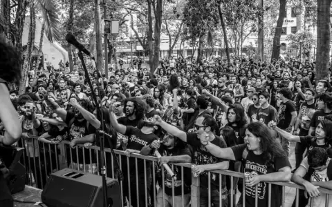 Sexta edici�n del "Metal Feria Fest" en la plaza Uruguaya